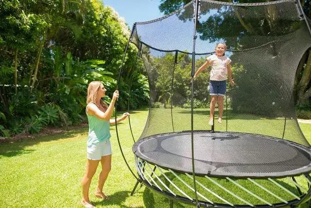 Quel Trampoline pour Petit Jardin ? Conseils et Tailles Idéales
