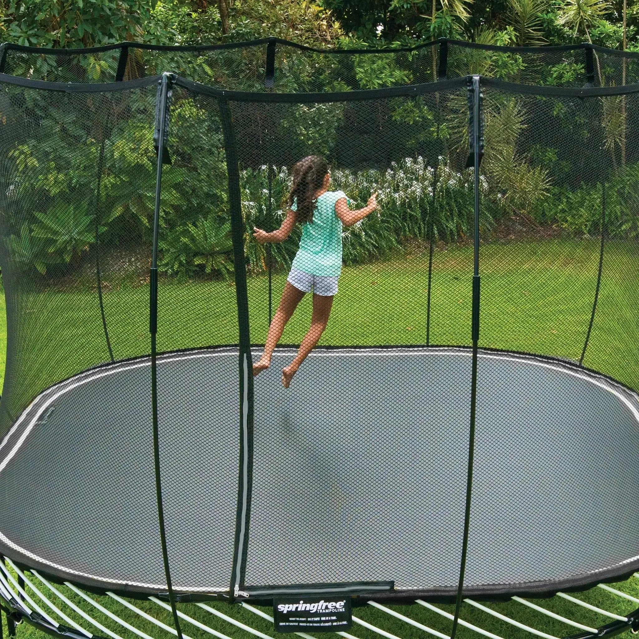 S113 Grand Carré : le trampoline idéal pour les familles