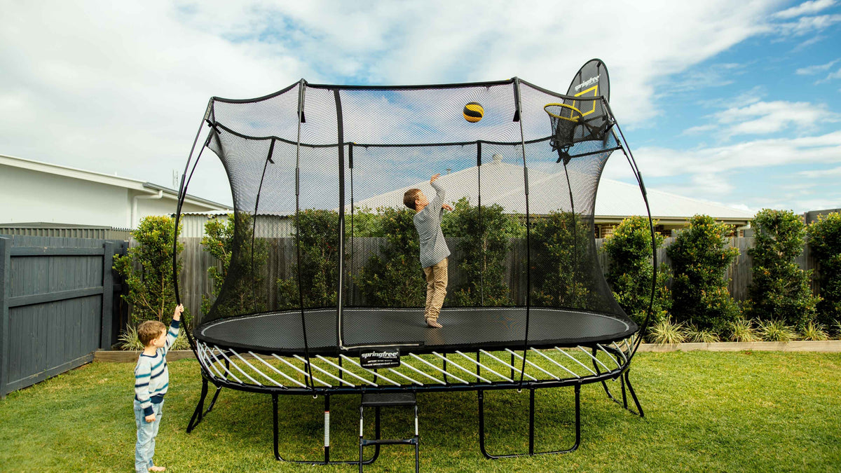 Trampoline de Jardin : Guide Complet pour Bien Choisir en 2026